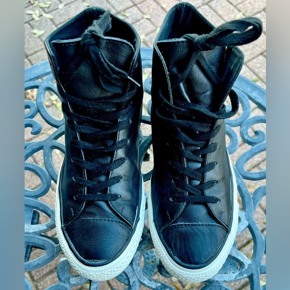 Leather Converse All Star Chuck Taylor 8/10 custom high tops - Picture 4 of 9